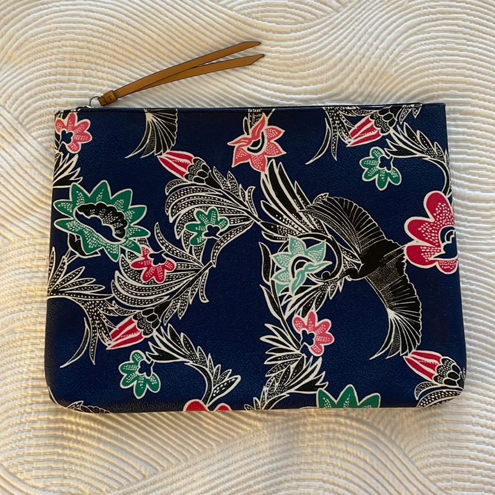 Banana Republic navy patterned faux leather zip up bag.